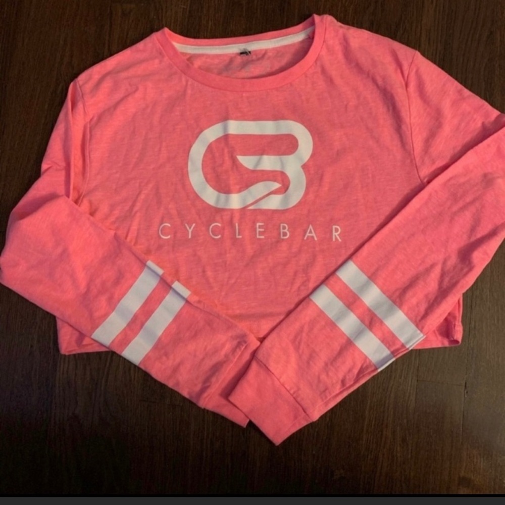 SOLD New Cyclebar Cropped Long Sleeve Top Sz M